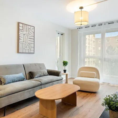 Grand 4 Avec Cinema Dans Centre Rouen