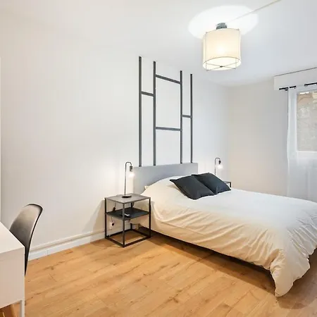 Grand 4 Avec Cinema Dans Centre * Rouen