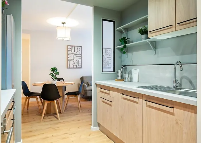 Grand 4 Avec Cinema Dans Centre * Rouen