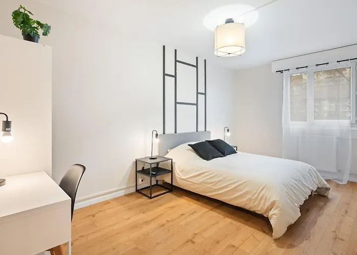 Grand 4 Avec Cinema Dans Centre * Rouen