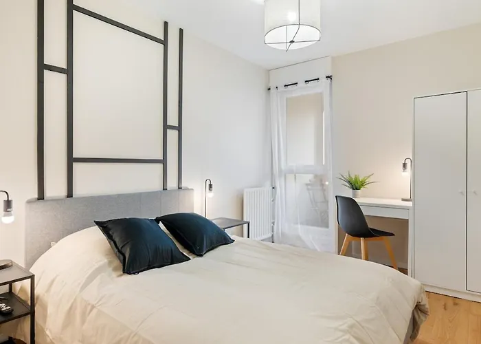 Grand 4 Avec Cinema Dans Centre Rouen